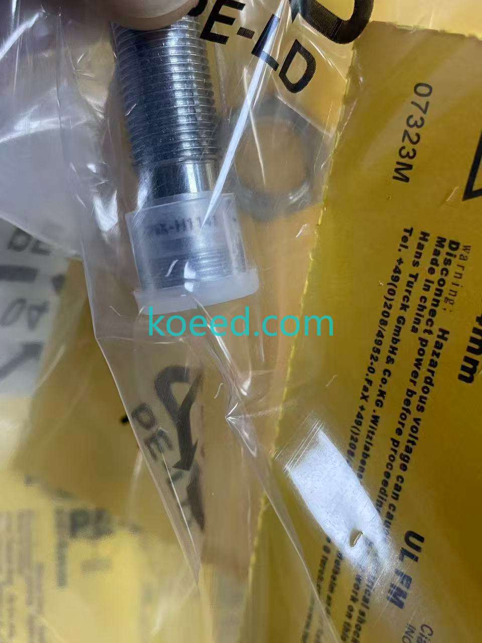 BI4U-M12-AP6X-H1141  1634804 - Product View